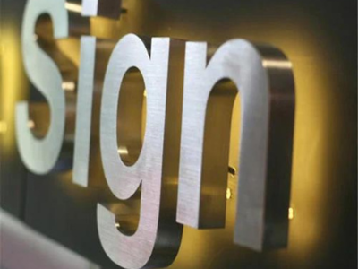 Why Acrylic and Steel Letters Are Perfect for Modern Signage